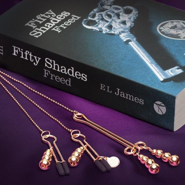 Зажимы для сосков и клитора ОТДАЙСЯ ОЩУЩЕНИЯМ Fifty Shades Freed зажимы для сосков и клитора